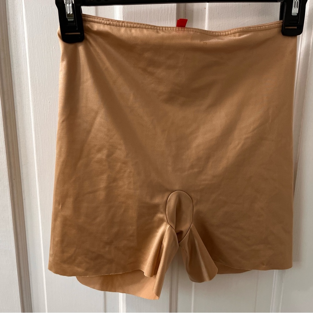 SPANX Women's Tan Bike Shorts